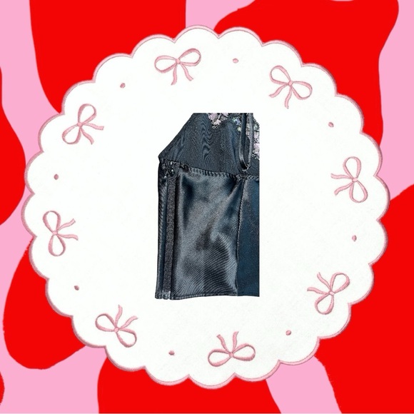 victoria’s secret floral cami top 🌺 - Picture 4 of 6